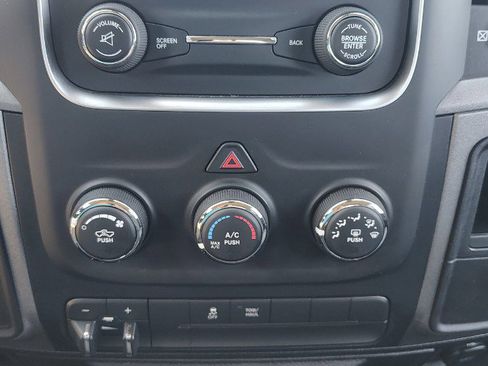 Used 2013 RAM 1500 Express AWD/4WD image 25