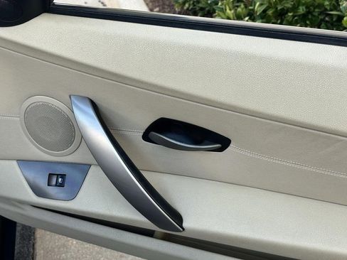 Used 2003 BMW Z4 3.0i image 16