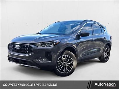 New 2025 Ford Escape SE