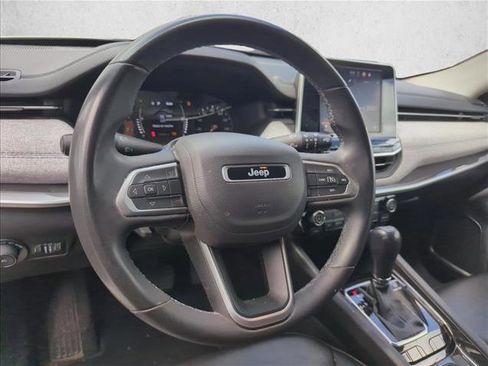 Used 2022 Jeep Compass Latitude image 21