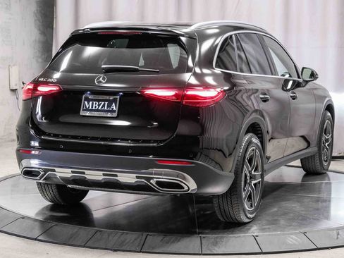 Certified 2026 Mercedes-Benz GLC 300 image 4