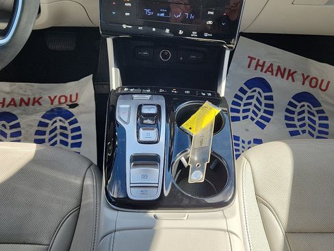 Certified 2024 Hyundai Tucson Limited AWD/4WD image 19