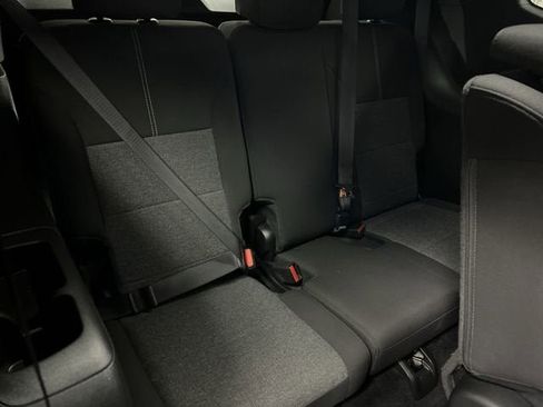 Certified 2025 GMC Acadia Elevation image 27