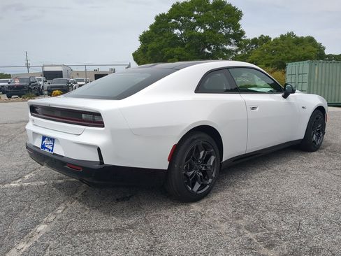 New 2026 Dodge Charger R/T AWD/4WD image 3