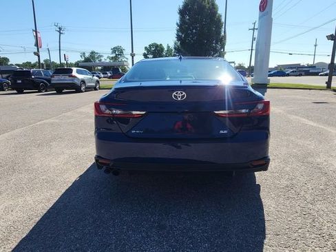 Certified 2025 Toyota Camry SE w/ Convenience Package FWD image 5