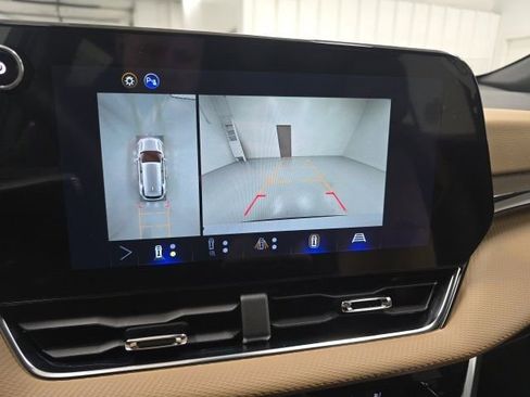 New 2026 Chevrolet Equinox ACTIV w/ Convenience Package III AWD/4WD image 15