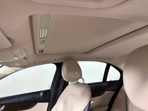 Used 2019 Mercedes-Benz C 300 Sedan image 14