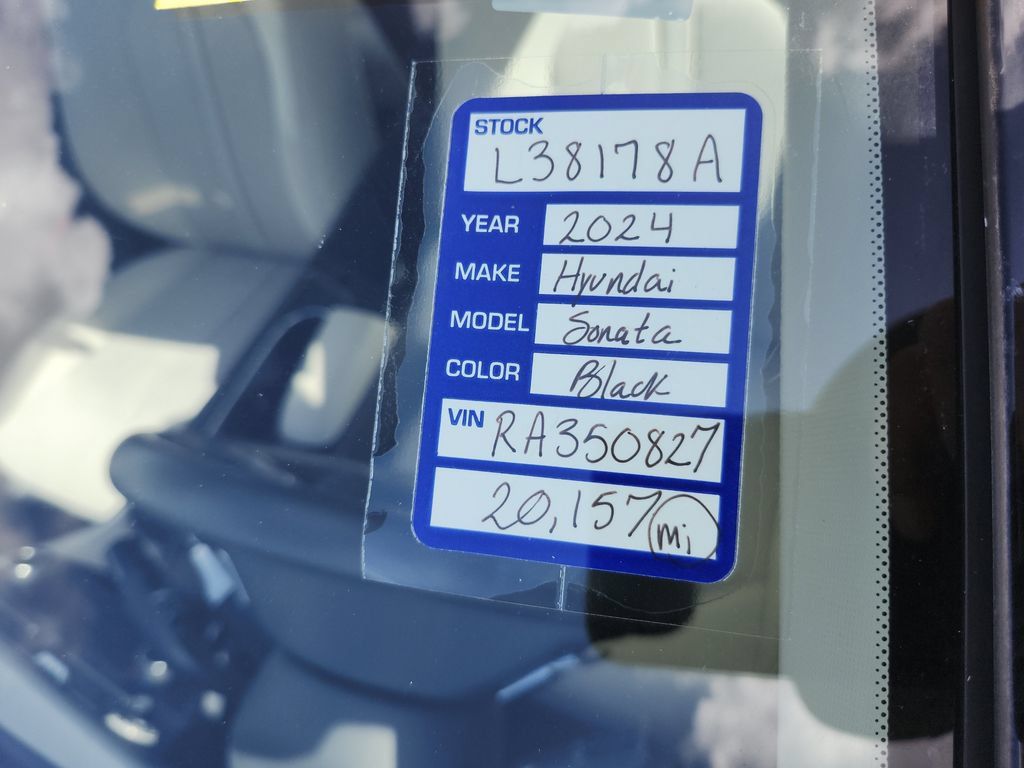 Certified 2024 Hyundai Sonata SEL w/ Convenience Package FWD image 12