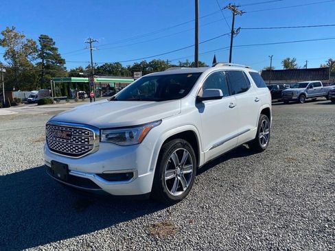 Used 2017 GMC Acadia Denali w/ Technology Package image 7