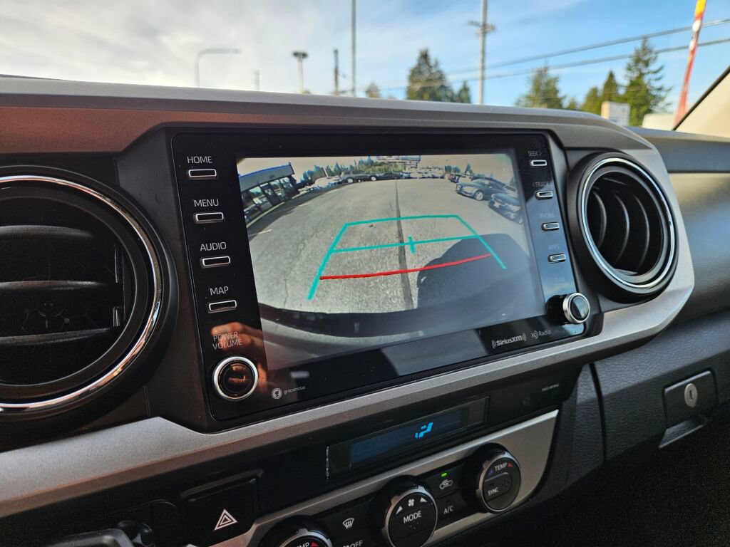 Used 2021 Toyota Tacoma SR5 AWD/4WD image 26