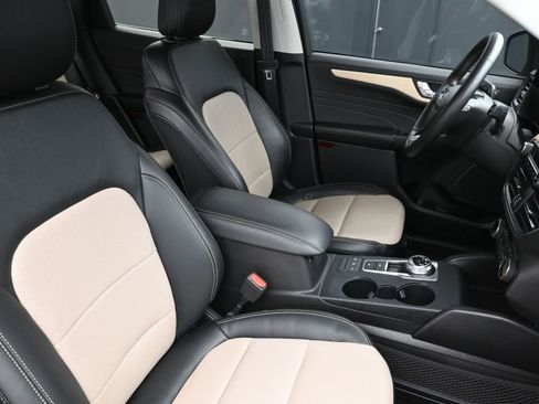 Used 2022 Ford Escape Titanium w/ Titanium Elite Package image 27