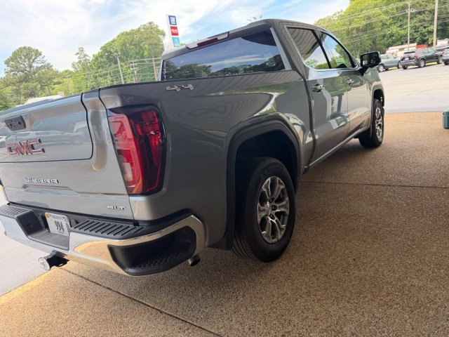 Certified 2025 GMC Sierra 1500 SLT AWD/4WD image 4