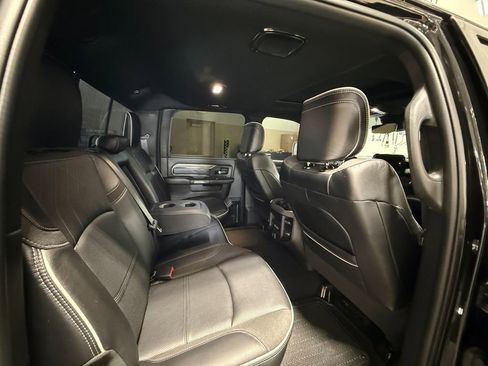 Used 2025 RAM 3500 Limited AWD/4WD image 40