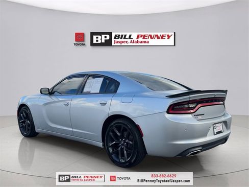 Used 2020 Dodge Charger SXT w/ Blacktop Package image 3