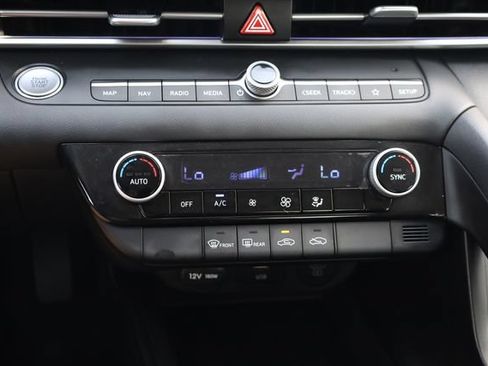 Used 2024 Hyundai Elantra SEL FWD image 23