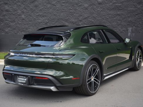Certified 2025 Porsche Taycan 4 Cross Turismo AWD/4WD image 7