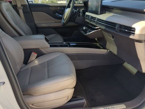 Used 2023 Lincoln Corsair FWD w/ Equipment Group 101A image 24