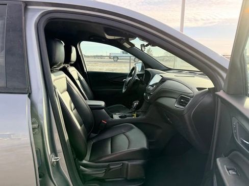 Certified 2023 Chevrolet Equinox RS w/ RS Leather Package image 11