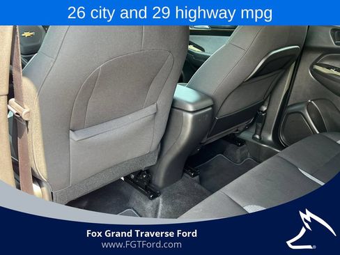 Used 2025 Chevrolet TrailBlazer LT AWD/4WD image 33