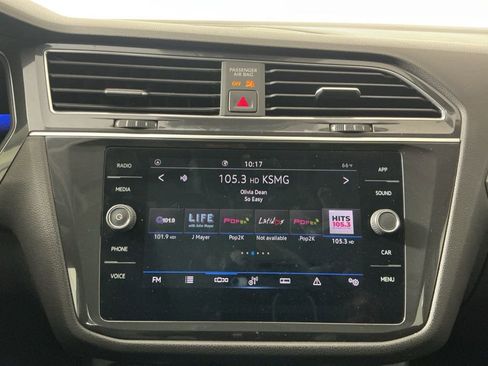 Used 2022 Volkswagen Tiguan SE image 10