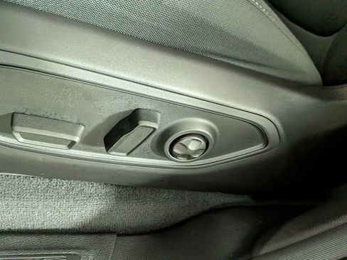 Certified 2025 Jeep Grand Cherokee Laredo X image 18