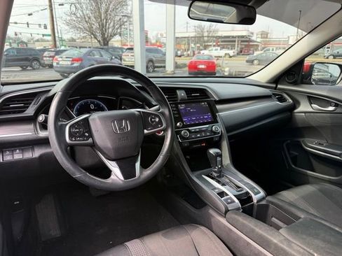 Used 2019 Honda Civic EX image 18