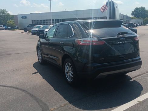 Used 2023 Ford Edge SEL w/ Convenience Package AWD/4WD image 7