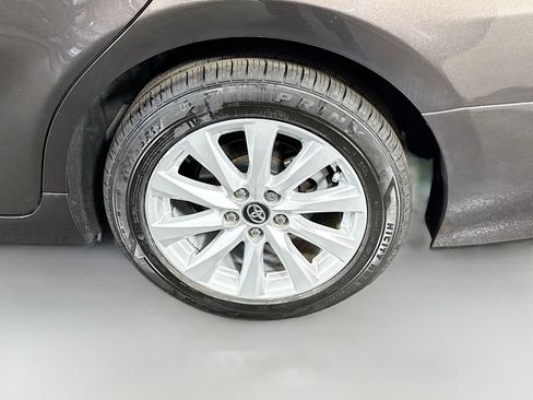 Used 2020 Toyota Camry LE image 36