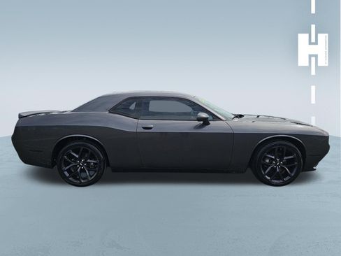 Used 2019 Dodge Challenger SXT w/ Blacktop Package RWD image 3