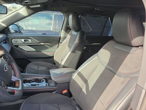 Used 2025 Ford Explorer ST AWD/4WD image 7