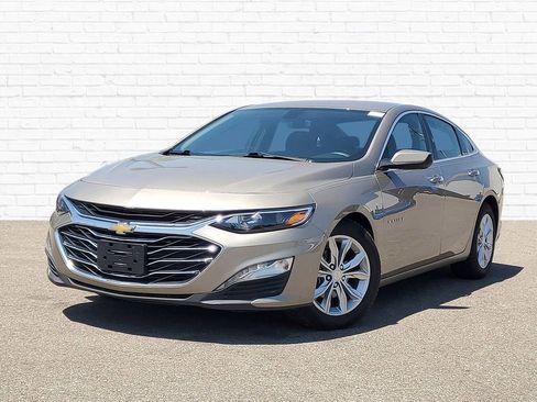 Used 2022 Chevrolet Malibu LT FWD image 1