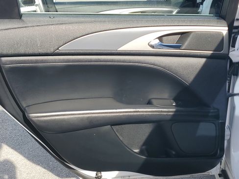 Used 2020 Lincoln MKZ image 26