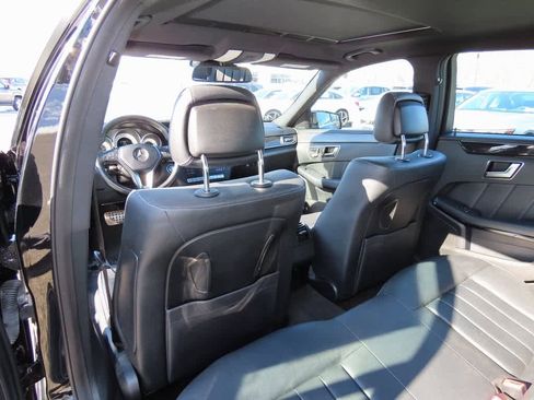 Used 2016 Mercedes-Benz E 400 4MATIC Sedan image 14
