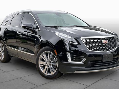 Used 2025 Cadillac XT5 Premium Luxury w/ LPO, Floor Liner Package FWD image 2
