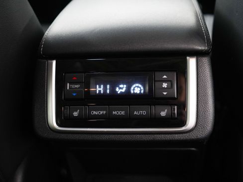 Used 2020 Subaru Ascent Limited w/ Technology Package image 17