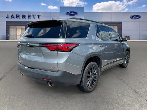 Used 2023 Chevrolet Traverse RS FWD image 4