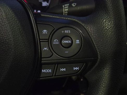 Used 2024 Toyota Corolla LE FWD image 11