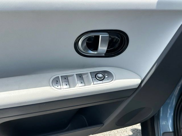 Used 2024 Hyundai Ioniq 5 SEL AWD/4WD image 18