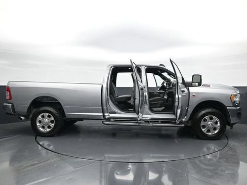 Used 2024 RAM 2500 Big Horn AWD/4WD image 53