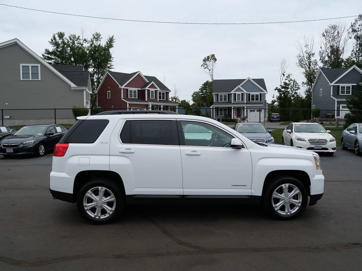 Used 2017 GMC Terrain SLE w/ Convenience Package AWD/4WD image 6