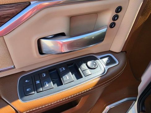 Used 2019 RAM 2500 Laramie AWD/4WD image 14