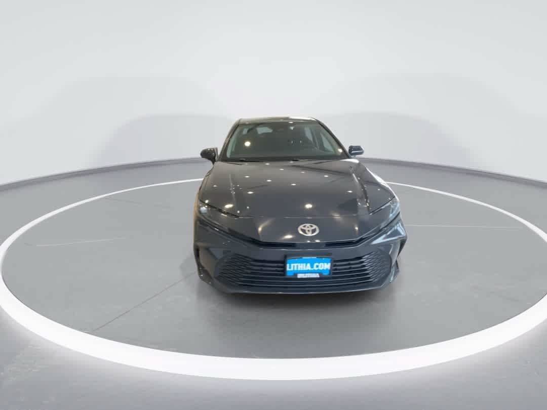 Used 2025 Toyota Camry LE FWD image 3