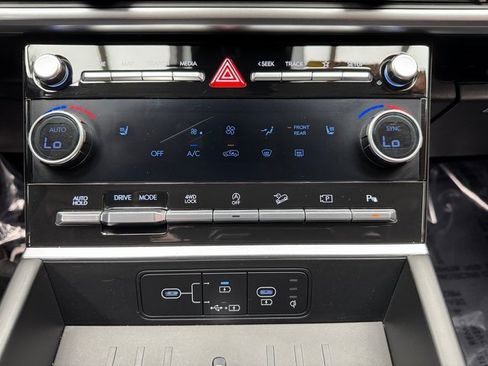 Used 2024 Hyundai Santa Fe SEL image 19