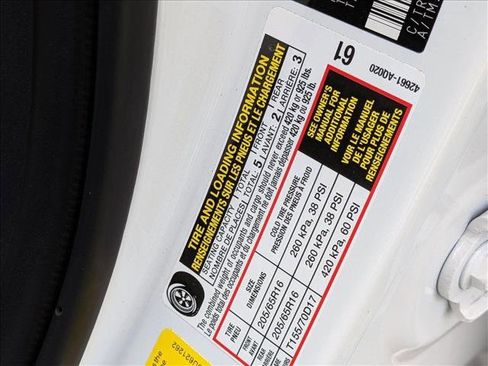 Used 2025 Toyota Camry LE image 16