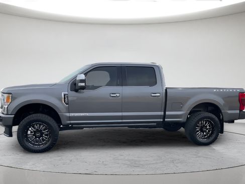 Used 2022 Ford F350 Platinum w/ FX4 Off-Road Package AWD/4WD image 11