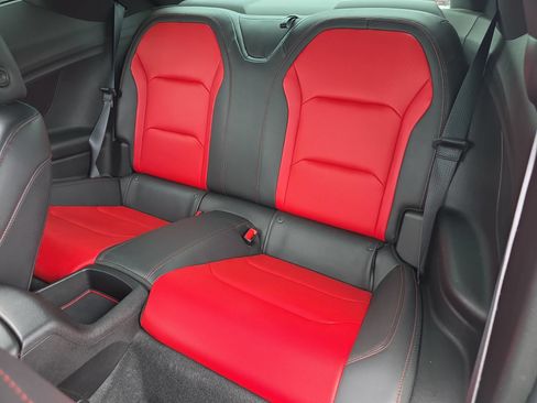 Used 2019 Chevrolet Camaro SS RWD image 11