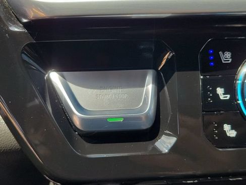 Used 2022 GMC Sierra 1500 Denali AWD/4WD image 27