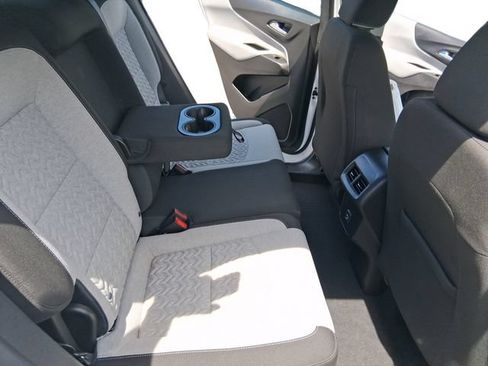Used 2023 Chevrolet Equinox LS FWD image 18