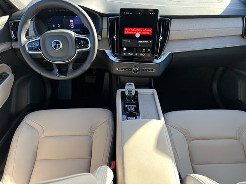 New 2026 Volvo XC90 B5 Core image 11