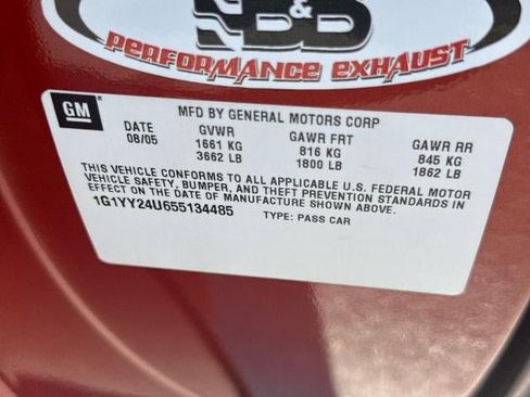Used 2005 Chevrolet Corvette Coupe w/ Preferred Equipment Group RWD image 30